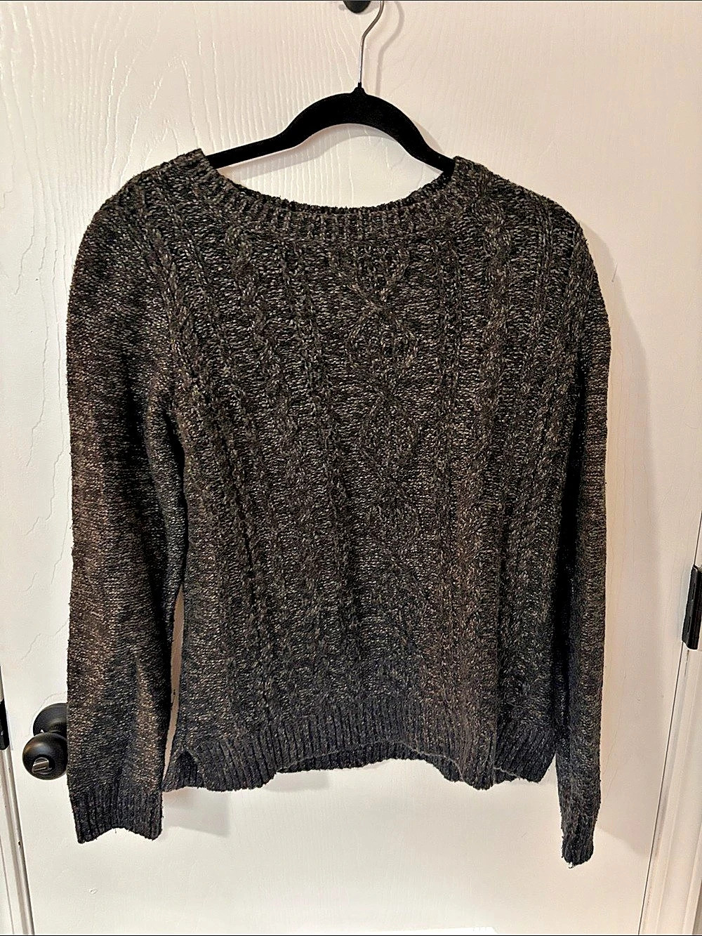 Tommy Hilfiger Cable Knit Sweater in Black Size Small Like New